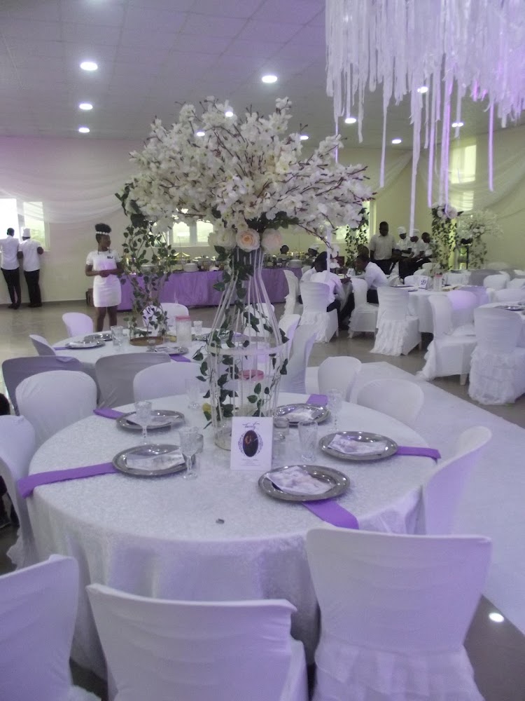 Gillis Continental Hotel and Event Center photo 2